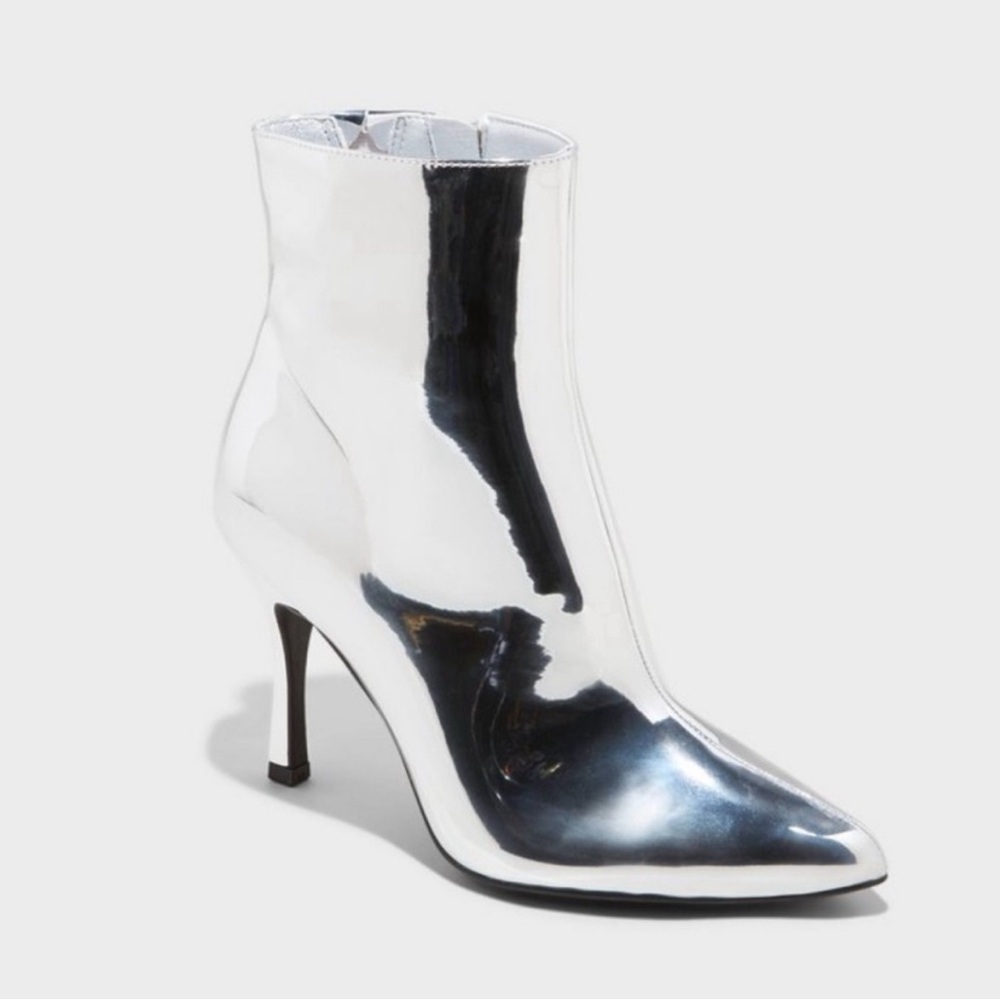 a.new day - Women's Shandra Ankle Boots Size 11